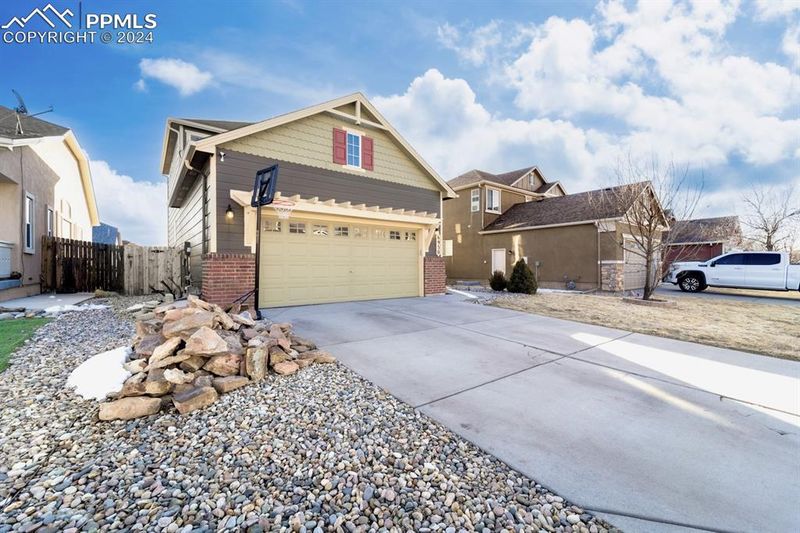 6930 Silverwind Cir, Colorado Springs, CO 80923