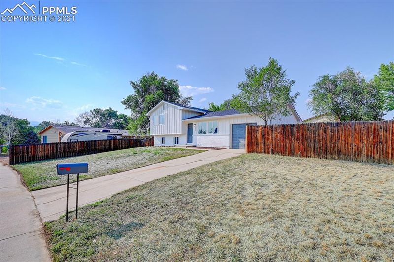 6930 Sullivan Ave, Colorado Springs, CO 80911