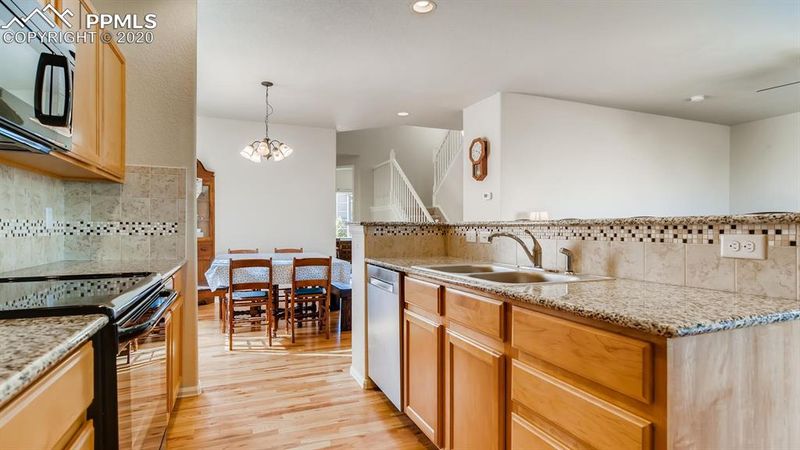 6938 Red Cardinal Loop, Colorado Springs, CO 80908