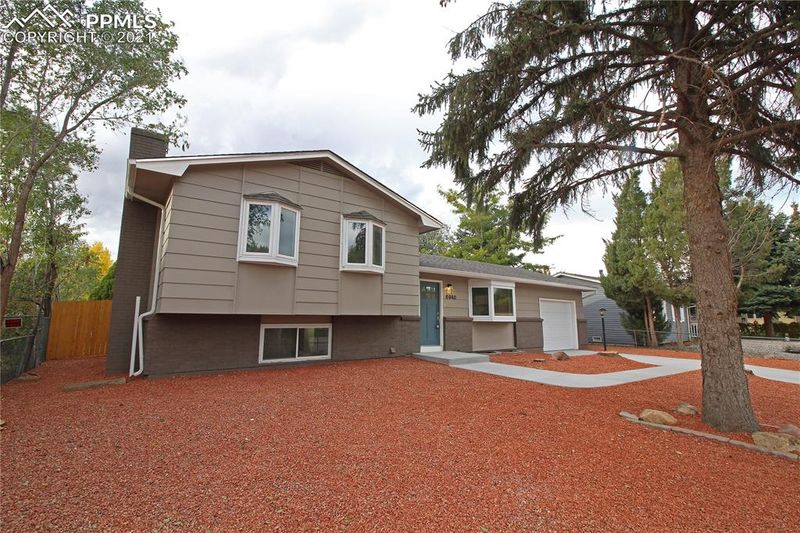 6940 Roaring Spring Ln, Fountain, CO 80817