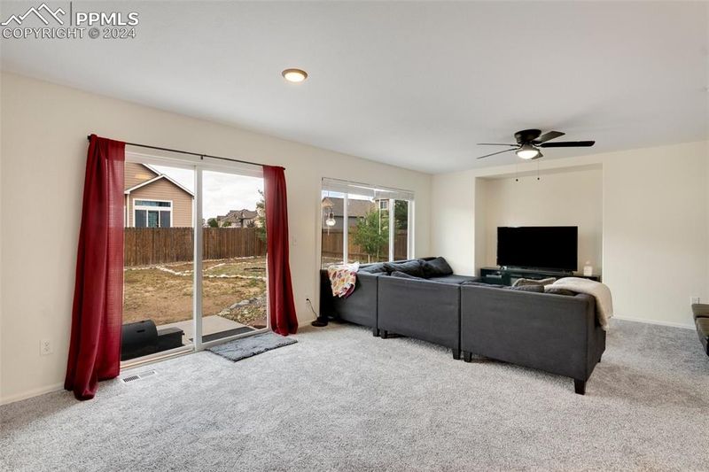 6949 Red Cardinal Loop, Colorado Springs, CO 80908