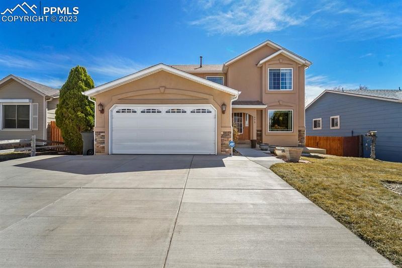 695 Upton Dr, Colorado Springs, CO 80911
