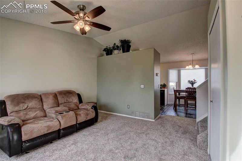 6960 Allens Park Dr, Colorado Springs, CO 80922