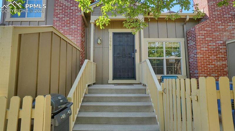 6962 Los Reyes Cir, Colorado Springs, CO 80918