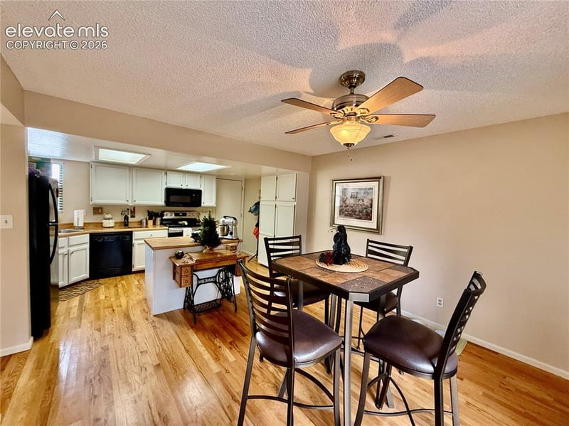 6963 Gayle Lyn Ln, Colorado Springs, CO 80919