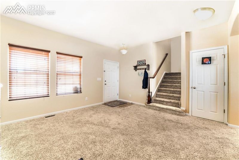 6968 Red Cardinal Loop, Colorado Springs, CO 80908