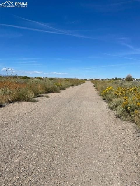 697 S Ignacio Dr, Pueblo, CO 81007