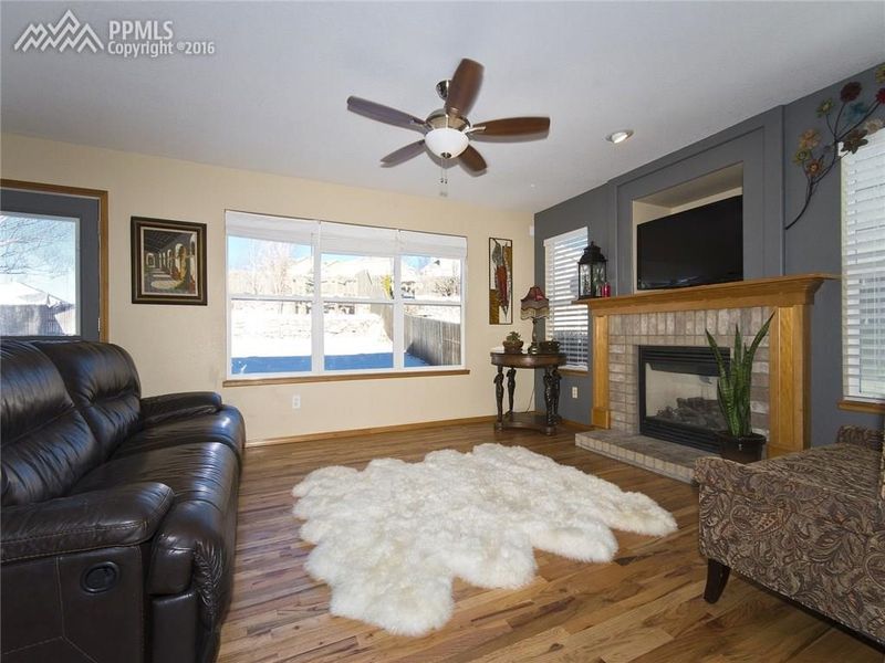 6980 Hillock Dr, Colorado Springs, CO 80922