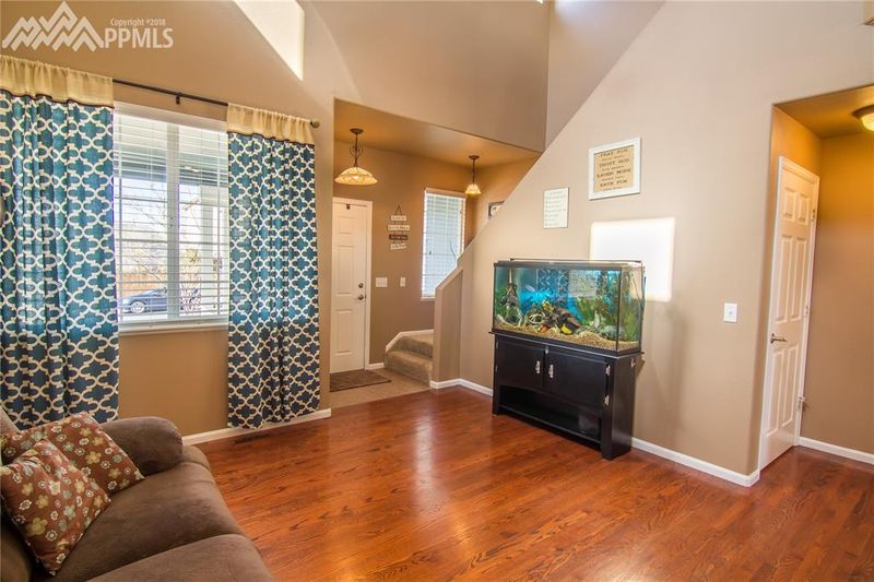 6983 Prairie Wind Dr, Colorado Springs, CO 80923