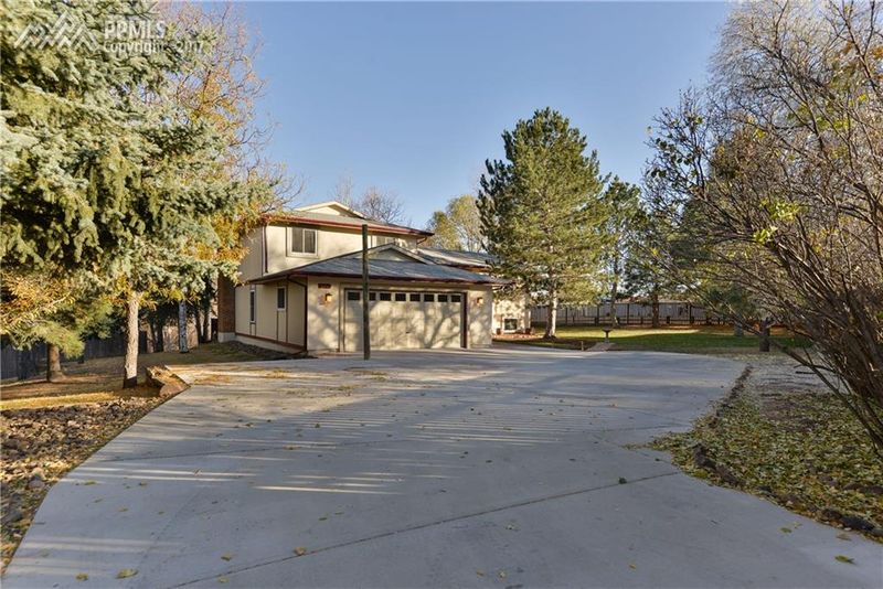 6985 Delmonico Dr, Colorado Springs, CO 80919