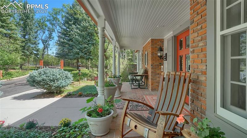 7 Broadmoor Ave, Colorado Springs, CO 80906