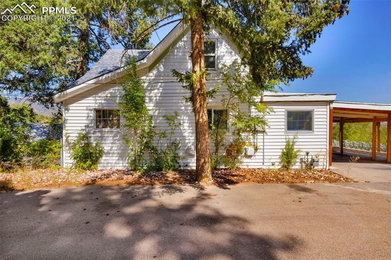 7 Jade Ave, Manitou Springs, CO 80829