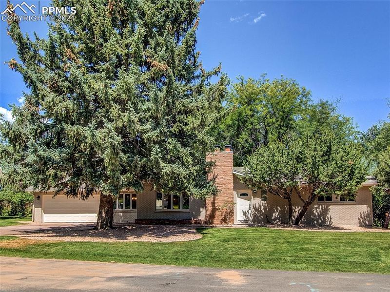 7 Sequoyah Rd, Colorado Springs, CO 80906