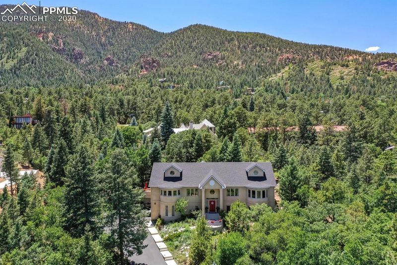 7 Thayer Rd, Colorado Springs, CO 80906