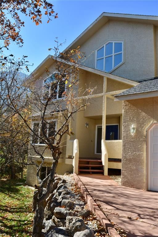 70 Ellsworth St, Colorado Springs, CO 80906