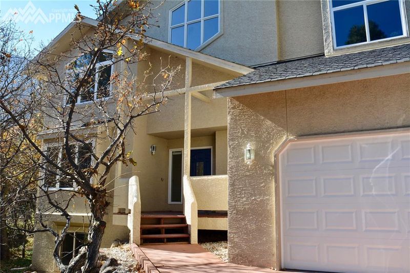 70 Ellsworth St, Colorado Springs, CO 80906