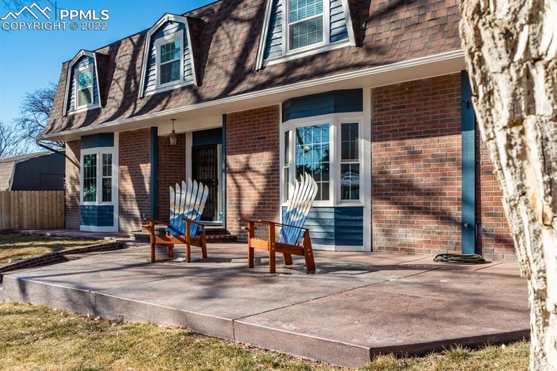 70 Villa Dr, Pueblo, CO 81001