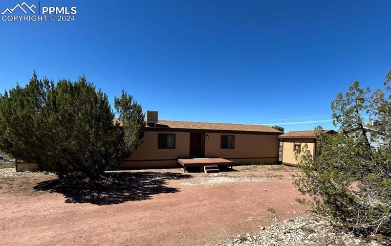 700 Virginia Cir, Penrose, CO 81240