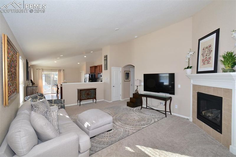 7004 Pear Leaf Ct, Colorado Springs, CO 80927