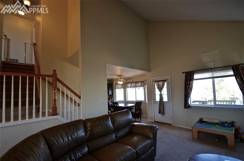 7008 Prairie Wind Dr, Colorado Springs, CO 80923