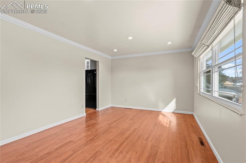 702 Kingsley Dr, Colorado Springs, CO 80909