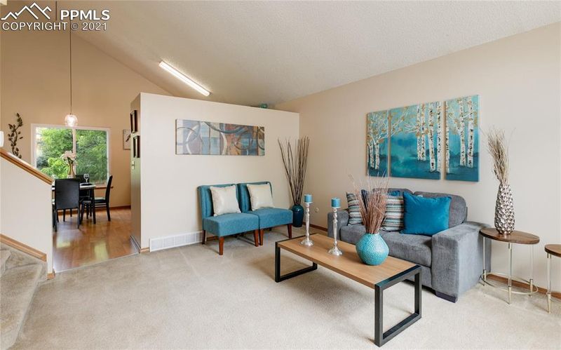 7020 Sproul Ln, Colorado Springs, CO 80918