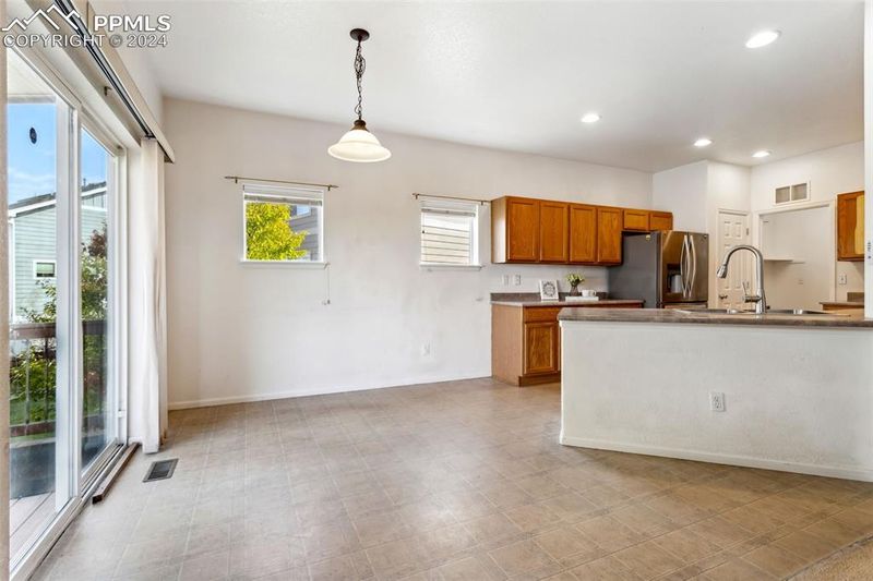 7022 Creekfront Dr, Fountain, CO 80817