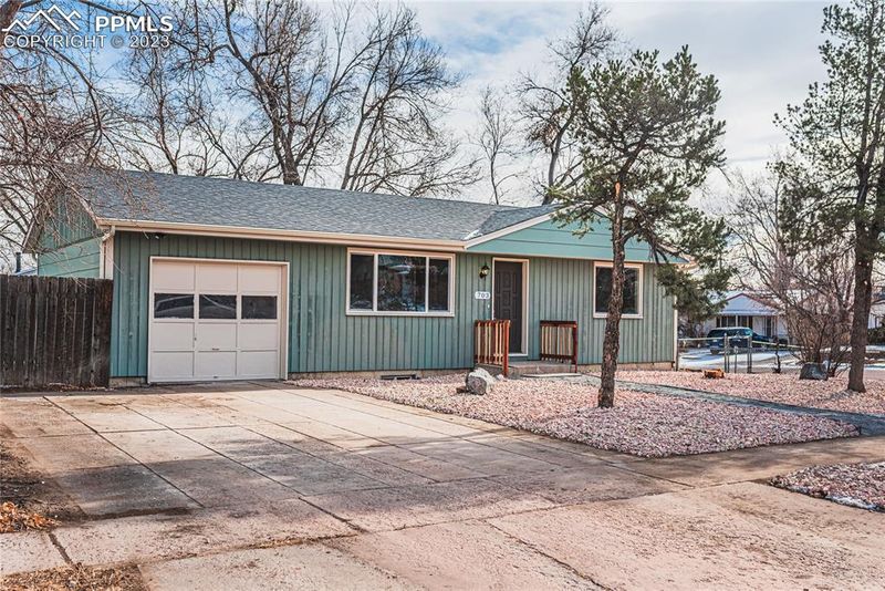 703 Holmes Dr, Colorado Springs, CO 80909