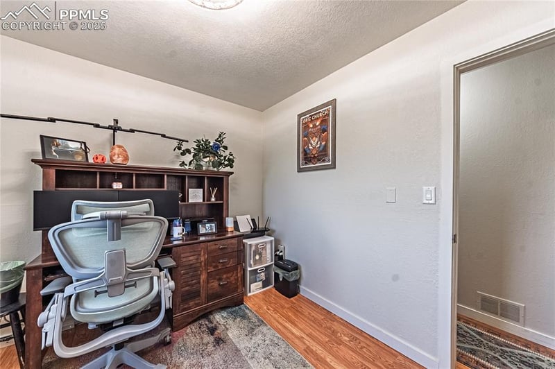 7035 Heritage Rd, Colorado Springs, CO 80925