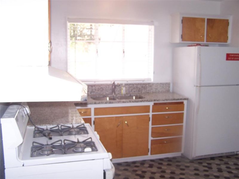 704 Hackberry Dr, Colorado Springs, CO 80911