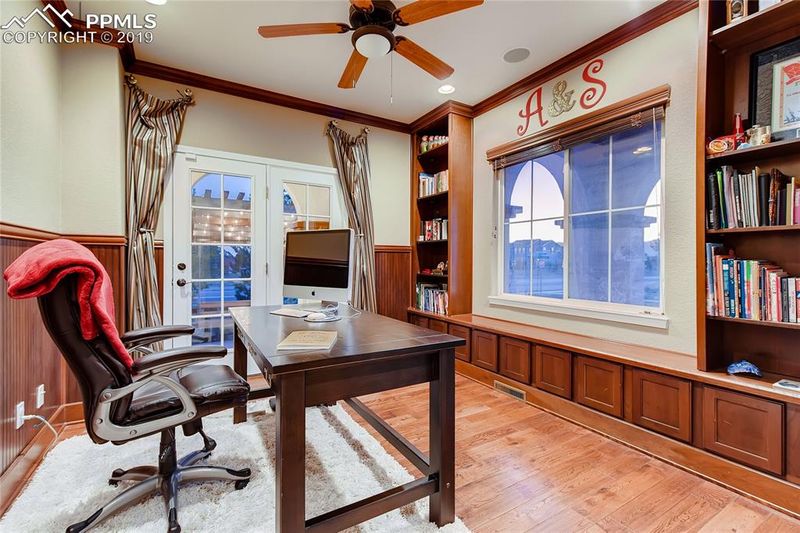 7043 Mountain Spruce Dr, Colorado Springs, CO 80927