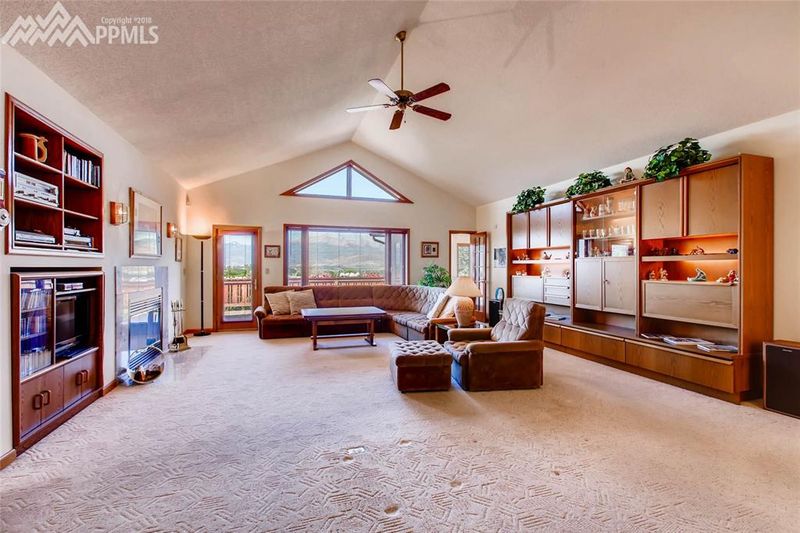 7044 Gail Pl, Colorado Springs, CO 80920