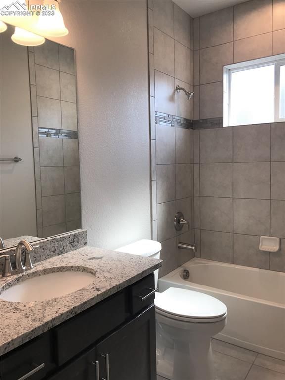 7045 Bigtooth Maple Dr, Colorado Springs, CO 80925