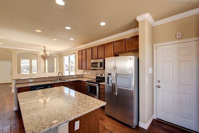 7046 Whitebark Ln, Colorado Springs, CO 80927