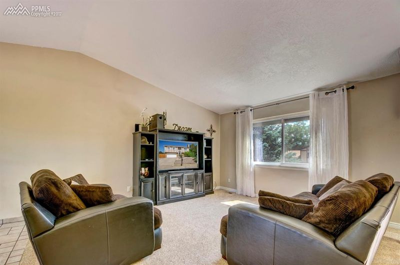 705 Nordic Dr, Colorado Springs, CO 80916