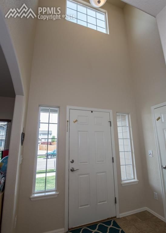 7052 Red Cardinal Loop, Colorado Springs, CO 80908