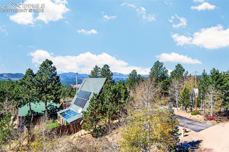 706 Midnight Ln, Florissant, CO 80816