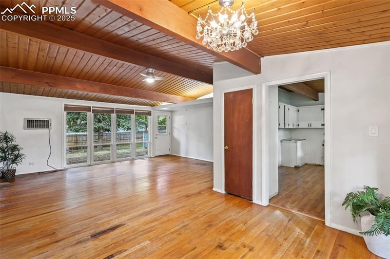 706 Valley Rd, Colorado Springs, CO 80904