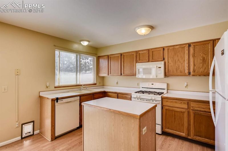 7065 Ashley Dr, Colorado Springs, CO 80922