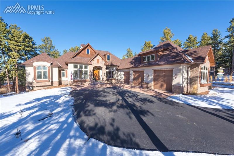 7065 Bear Dance Dr, Larkspur, CO 80118