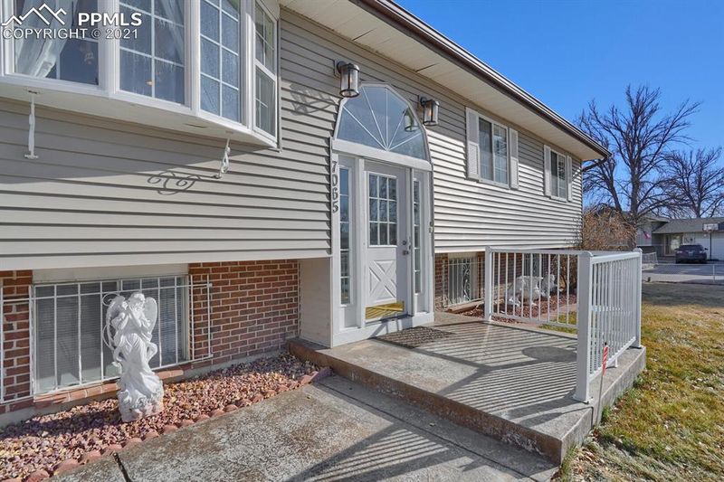 7065 Harding St, Colorado Springs, CO 80911