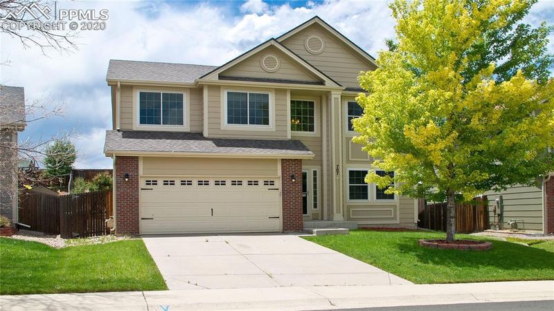 707 Hampstead Ave, Castle Rock, CO 80104
