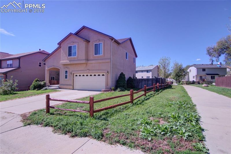 707 Ridgebury Pl, Fountain, CO 80817