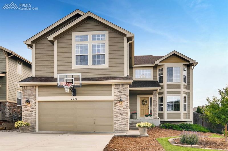 7071 Sapling Pl, Colorado Springs, CO 80922