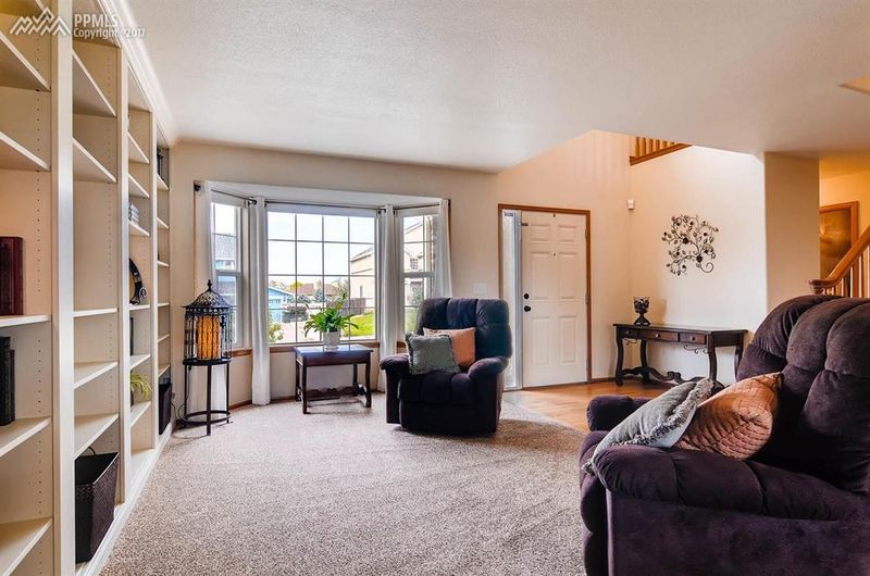 7071 Sapling Pl, Colorado Springs, CO 80922