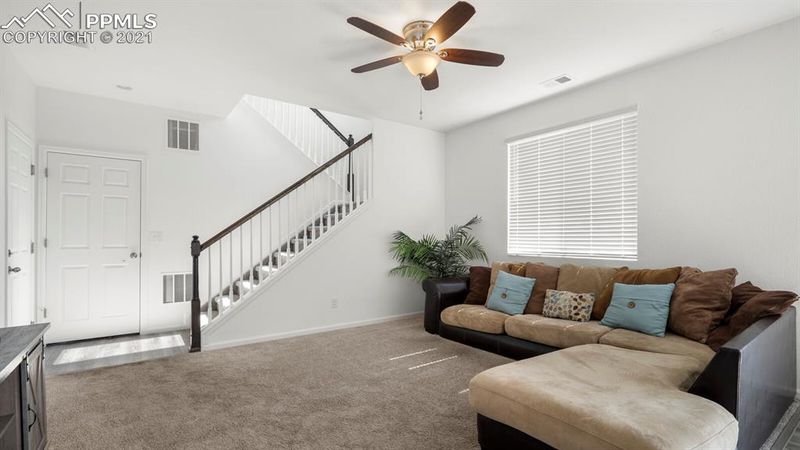 7085 Boreal Dr, Colorado Springs, CO 80915