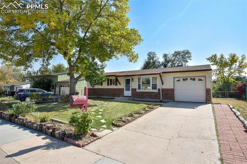 7085 Chippewa Rd, Colorado Springs, CO 80915
