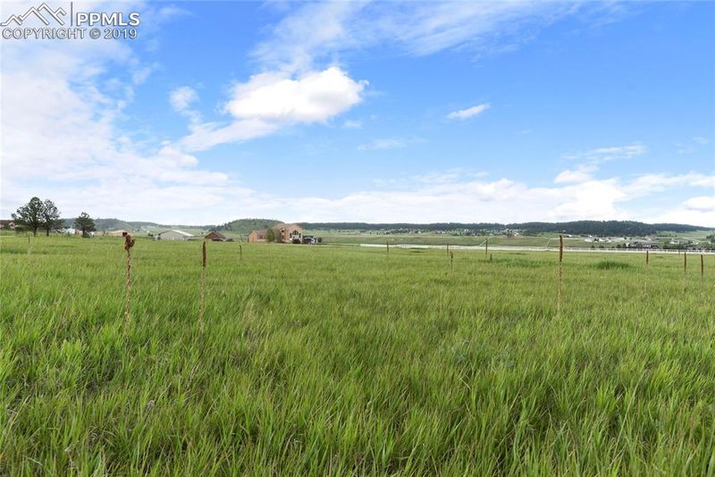 7085 Meadowpine Dr, Colorado Springs, CO 80908