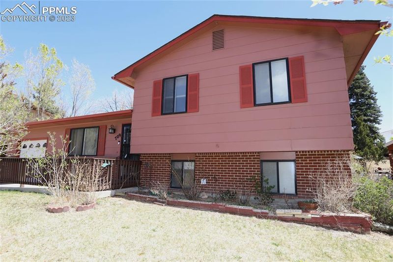 709 Andover St, Colorado Springs, CO 80911