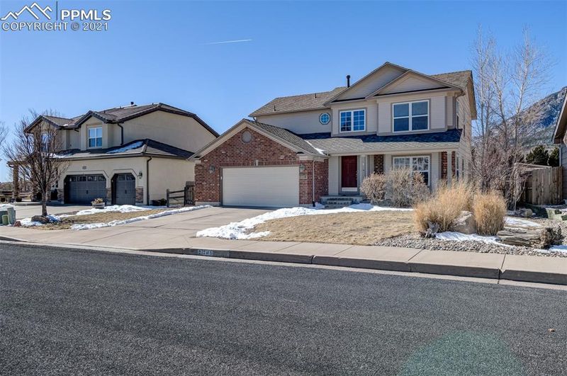 709 Capeglen Rd, Colorado Springs, CO 80906